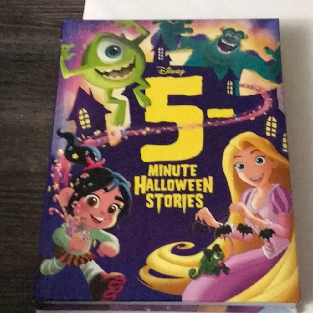 Disney 5 Minute Halloween Stories & 5 Minute Frozen Stories Kidcore Storybook